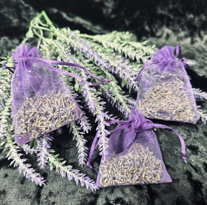 LAVENDER P0UCHES