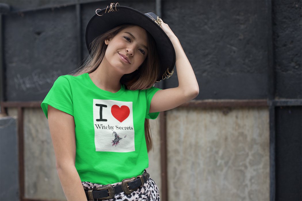 I LOVE WITCHY SECRETS T-SHIRT